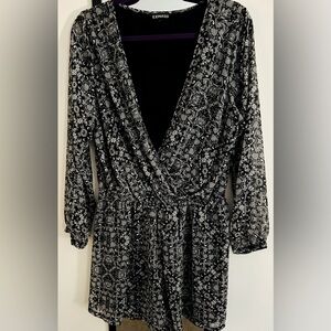 Express long sleeve black and white dress. Size L
